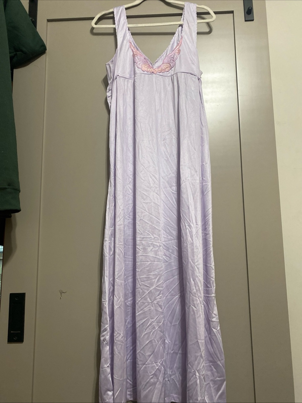 Vtg 70/80’s Lavender V-Neck Lace-Trim Nightgown - Soft Flowing Chemise